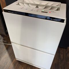 Panasonic F-VC70XT 空気清浄機 ホワイト 2021年製の画像