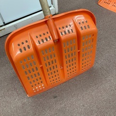 【これからの季節！】雪かき用スコップの画像