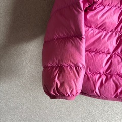 【モンベル】Kid's 110 ダウン/中綿 フード付きジャケット (ピンク)の画像