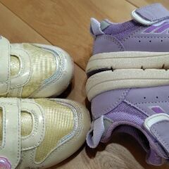 16.0 スニーカーの画像