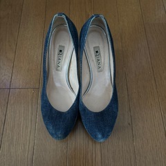 ダイアナのピンヒールの画像