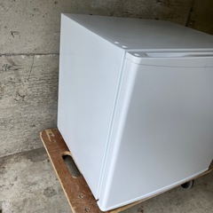 IRIS OHYAMA 1ドア冷蔵庫 IRSD-5A 2023年製 内容積45L ホワイト アイリスオーヤマ 白 小型冷蔵庫 右開き 札幌市の画像