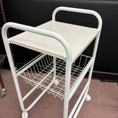 ⭐️激安⭐️ホワイト　キャスター付きワゴンの画像