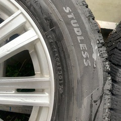215/60R15スタッドレス④の画像