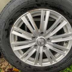 215/60R15スタッドレス④の画像