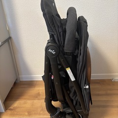 カトージ　　Joieベビーカーとチャイルドシートの画像