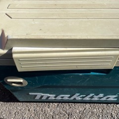 makita 充電式保冷温庫　マキタ　クーラーボックス　ジャンク　の画像
