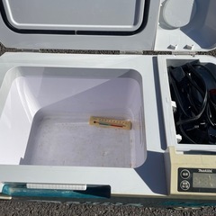 makita 充電式保冷温庫　マキタ　クーラーボックス　ジャンク　の画像