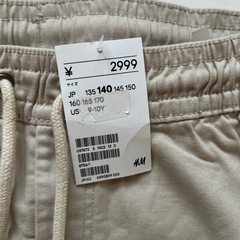 神未使用H＆Ｍオフホワイトパンツ140cmの画像