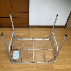 折り畳み アウトドア用テーブル　CAPTAIN STAGの画像
