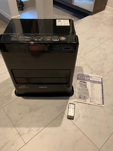 美品　コロナ　石油ファンヒーター　2022年製