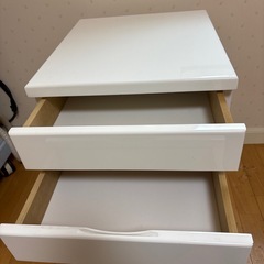 3段引き出し（車付き）の画像