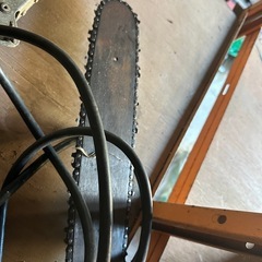 チェーンソー２つの画像