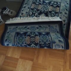 絨毯、１４５x６８、クリーニング済み、美品、だんつうの画像