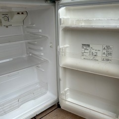 至急取り引きお願いします　土日お渡しのみ対応　
冷蔵庫 中古　屋外保管の画像
