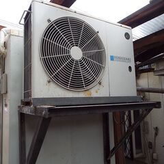 業務用冷蔵庫の画像