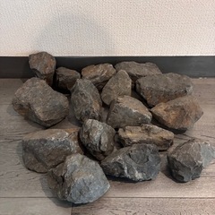 割栗石(約25kg、16個)の画像