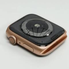 Apple Watch Series 4/GPS/44mm/A1978/ゴールド〈MU6G2J/A〉の画像