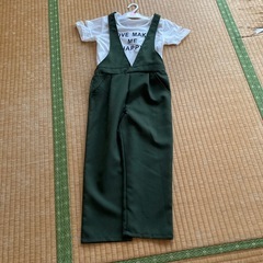 Tシャツ付きサロペットの画像