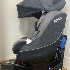アップリカ　クルリラプレミアム　ISOFIX対応　回転式
の画像