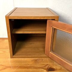 【B419】木製/ガラス扉付き/収納ボックス/小型収納/棚/中古の画像