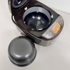 🌟A1758‼️配送♻️設置🉑2021年製象印　0.54LIHジャー炊飯器NP-GK05 🌟の画像