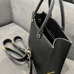 PRADAサフィアーノレザーラージ ハンドバッグの画像