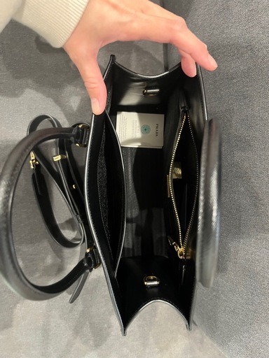 PRADAサフィアーノレザーラージ ハンドバッグ