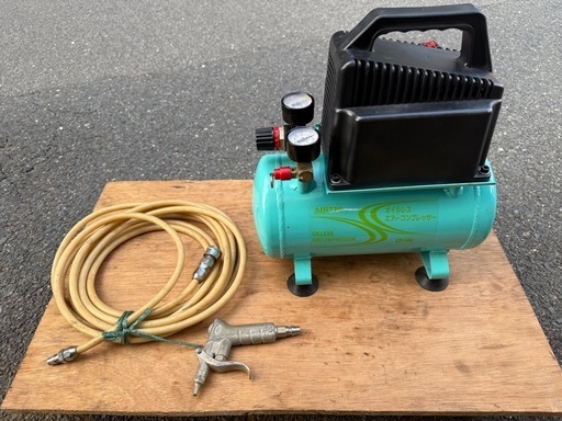 【別府市】ナカトミ CP-100 エアーコンプレッサー ホース・エアダスターガン付き 動作品