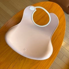 大人気【Baby Bjorn】ベビービョルン　ベビースタイ　お食事エプロン　離乳食　パウダーピンク　お食事スタイ　離乳食グッズの画像