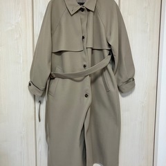 ケープ付きロングコートの画像