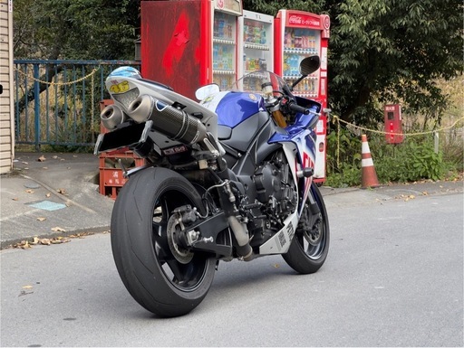 YAMAHA YZF-R1 09 FIATカラー　車検R8年8月　19200km