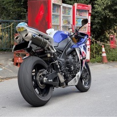 YAMAHA YZF-R1 09 FIATカラー　車検R8年8月　19200kmの画像