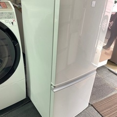 北九州市内配送無料　保証付き 2020年製SHARP SJ-14E7-KW　シャープ137Lの画像
