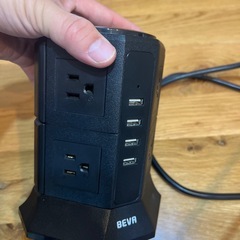 BEVA タワー式電源タップ 8口＋USB Type-A 4ポート/コード2mの画像