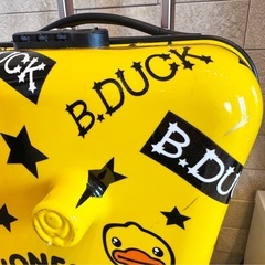B.DACK 乗れるキャリーケース
の画像
