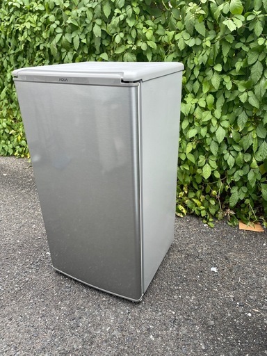 北九州市内配送無料　保証付き 2019年製　アクア冷蔵庫 ブラッシュシルバー AQR-8G-S [75L /1ドア /右開きタイプ]