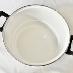 ホーロー鍋　の画像