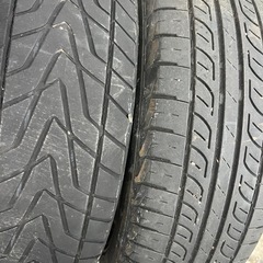 無料　タイヤ2本の画像