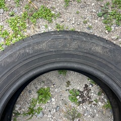 無料　タイヤ2本の画像