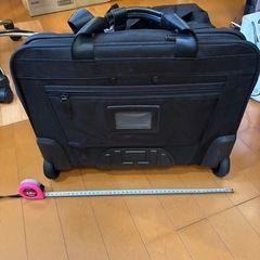 ビジネストローリ収納力抜群！傷汚れ少ないの画像