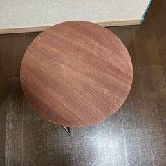 無料　サイドテーブルの画像