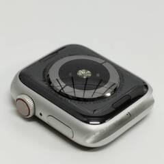 Apple Watch Nike Series 4/GPS+セルラー/40mm/A2007/シルバー〈MTX62J/A〉の画像