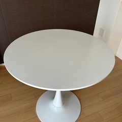 丸テーブル　ダイニングテーブル　カフェテーブル　の画像