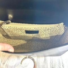 【定価35万円】ほぼ新品　カルティエ　ショルダーバッグの画像