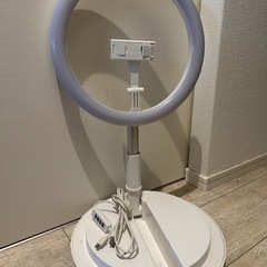 リングライト付き✨携帯スタンドの画像