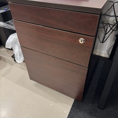 オフィス家具一式の画像