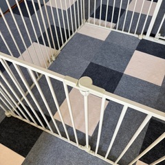 DOG SAFE 8　8枚セット ペット&ベビーフェンス ケージ  サークル  ／ グレージュの画像