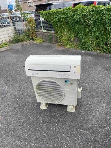 取り付け込み金額ダイキン DAIKIN F22UTES-W [ルームエアコン （6畳・単100V） Eシリーズ ベーシックモデル]