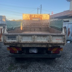 Isuzu 4 tonの画像